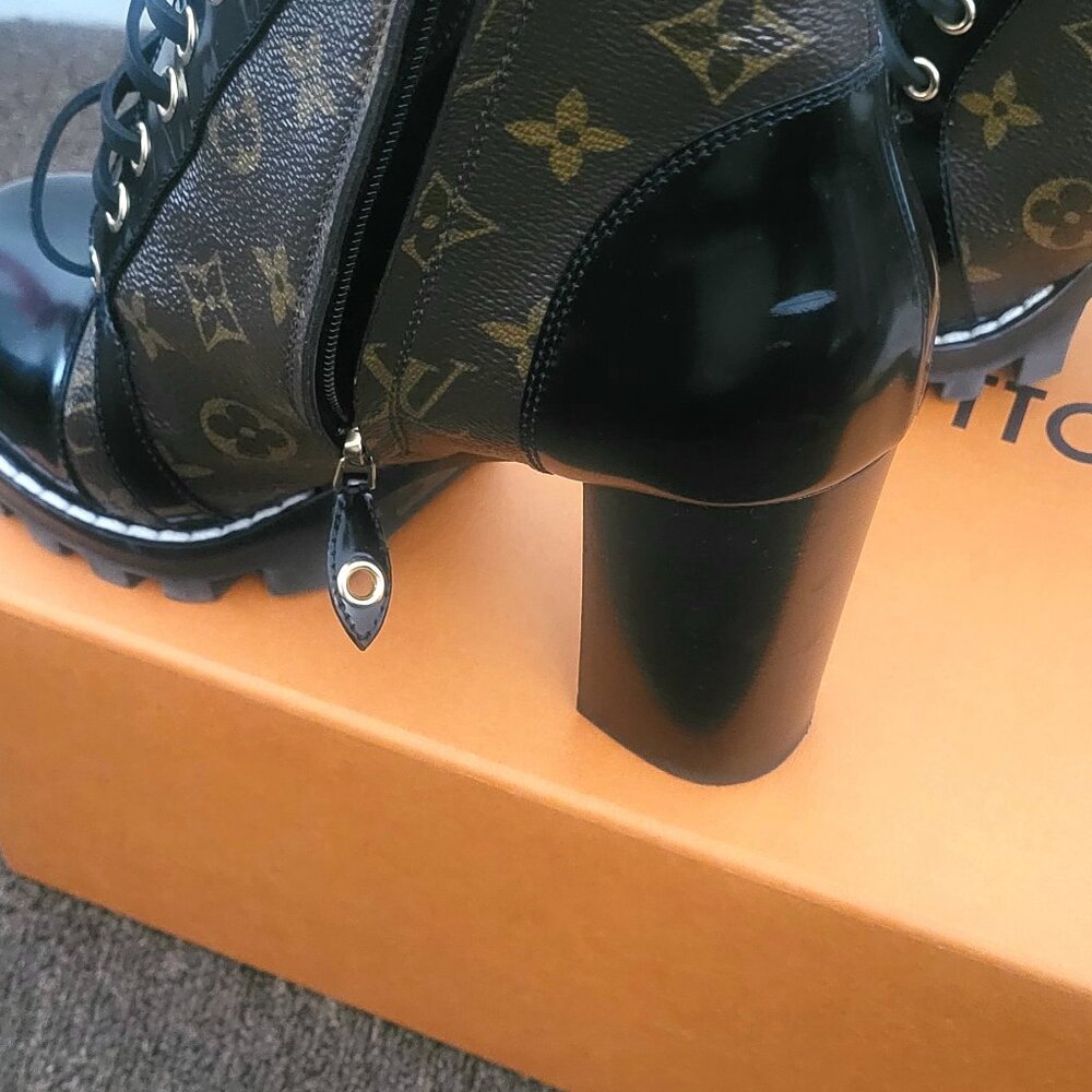 Louis Vuitton boots - Picture 3 of 5